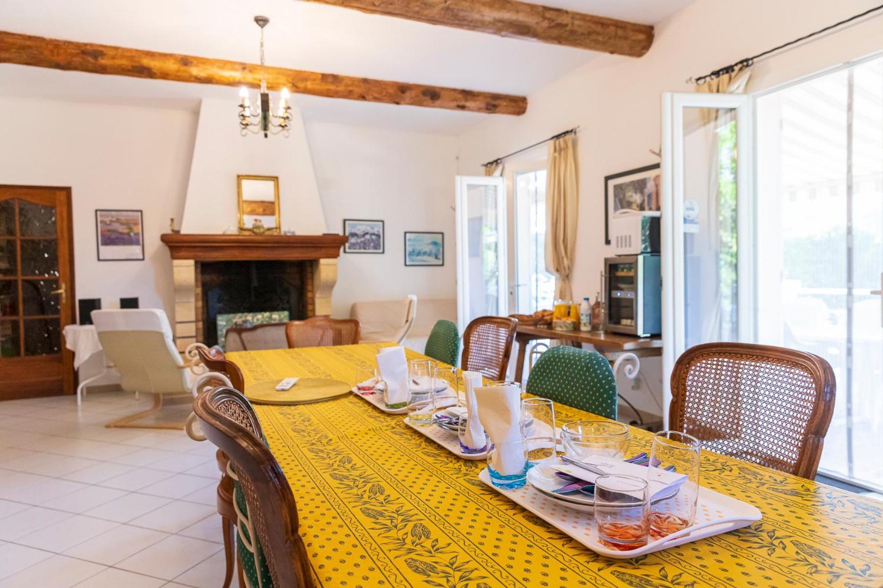 Bed and Breakfast La Bastide des Roses à Saint-Julien-d'Asse Extérieur photo