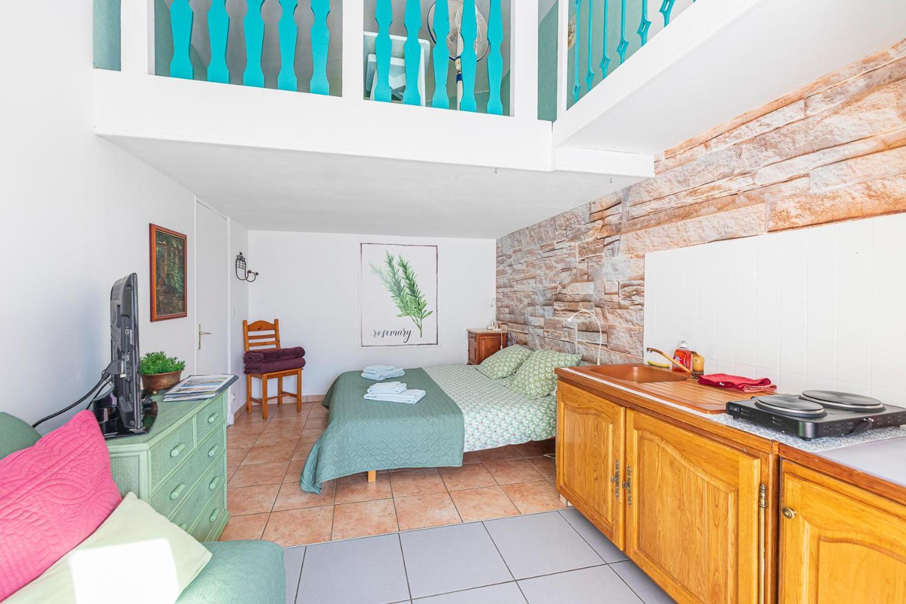 Bed and Breakfast La Bastide des Roses à Saint-Julien-d'Asse Extérieur photo